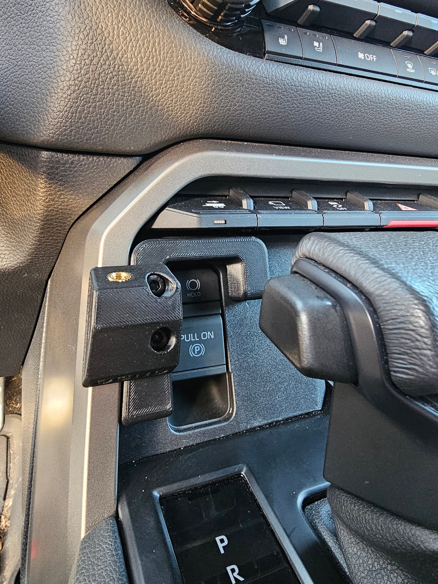 TOYOTA Tundra / Sequoia Ball Mounting Bracket