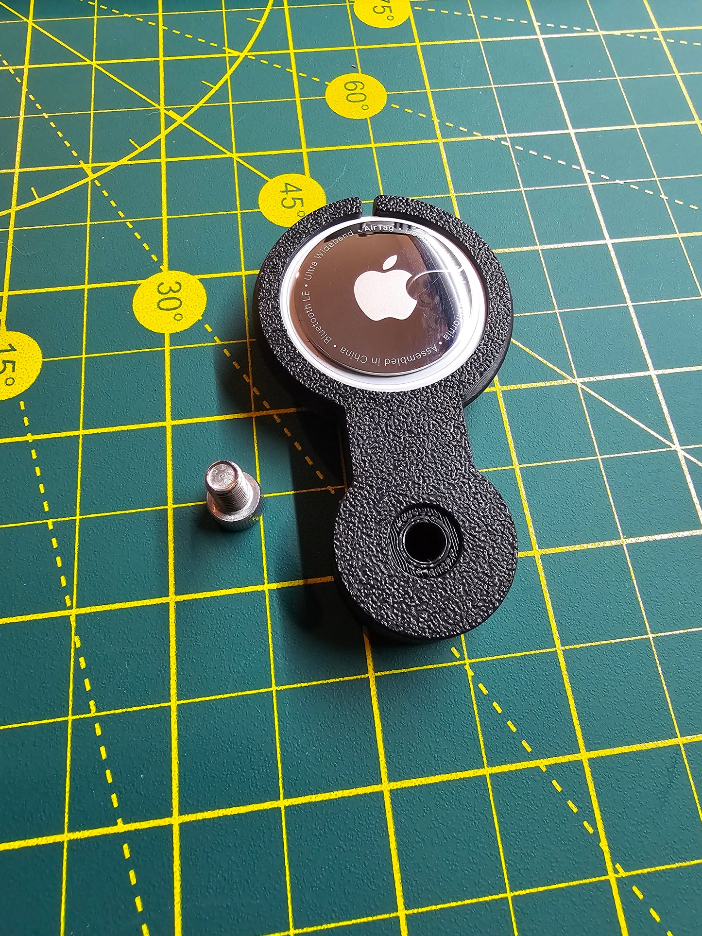 Apache 5800 Case AirTag Holder