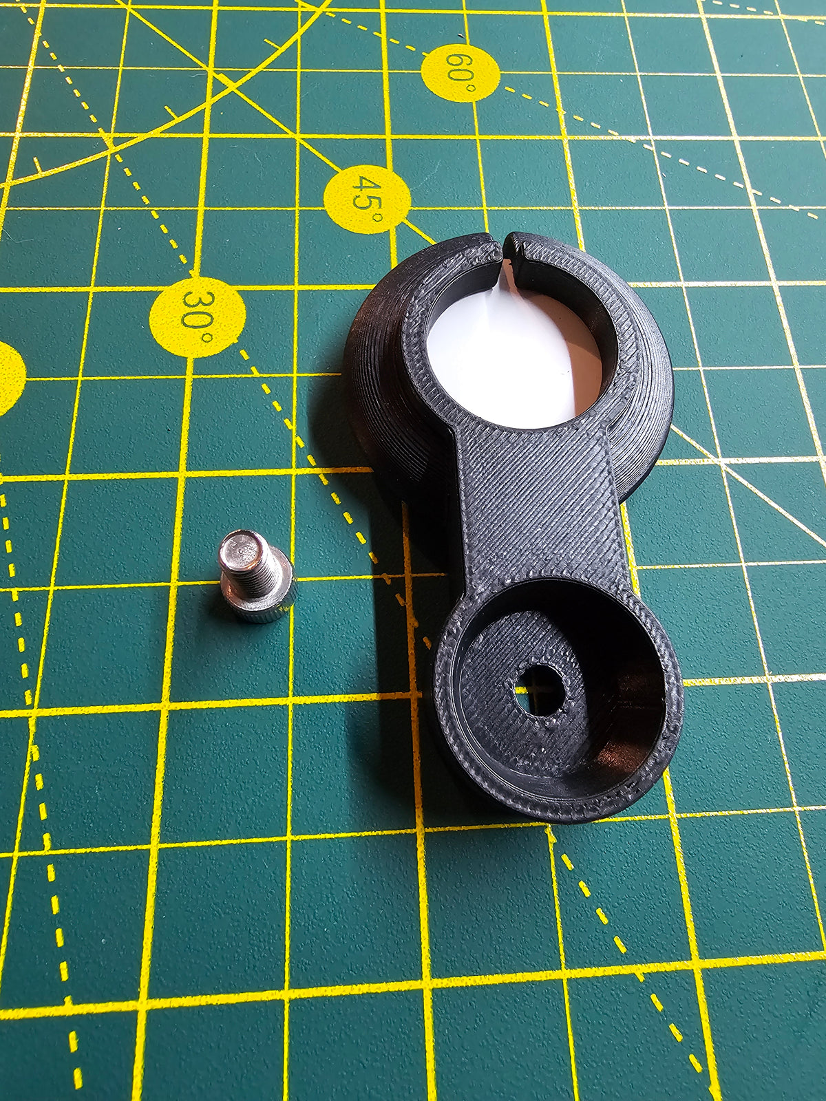 HF Apache 5800 Case AirTag Holder